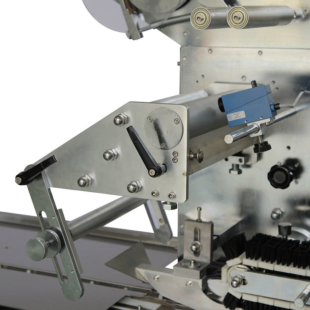 Automatic soft candy pillow packaging machine Buy Three servo motors